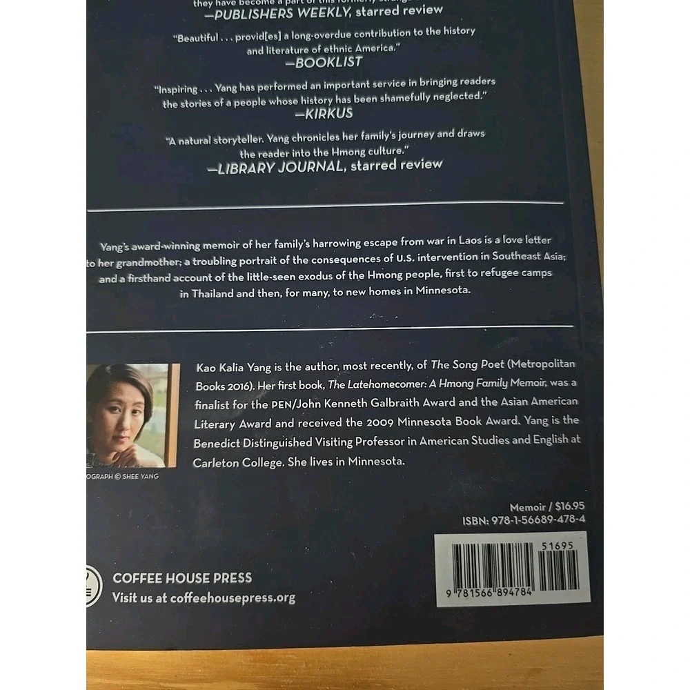 The Latehomecomer : A Hmong Family Memoir Paperback Kao Kalia Yan